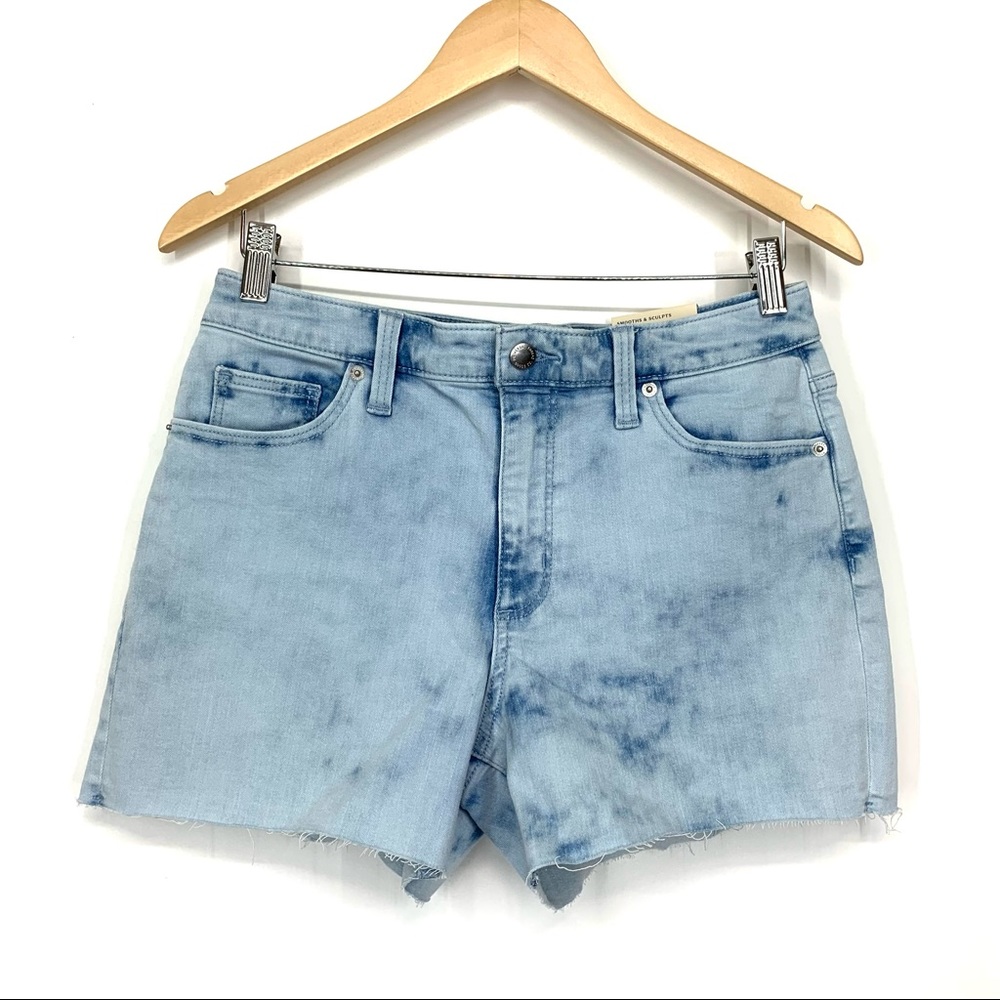 Universal Thread Blue Acid High Rise Raw Hem Midi Shorts Has Stretch Nwt Size 8